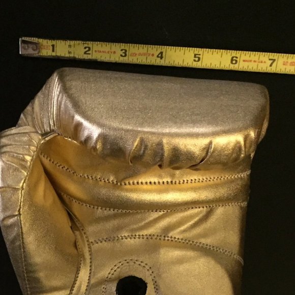 Bronco McKart Boxing Champ signed RINGSIDE Glove - Picture 8 of 10
